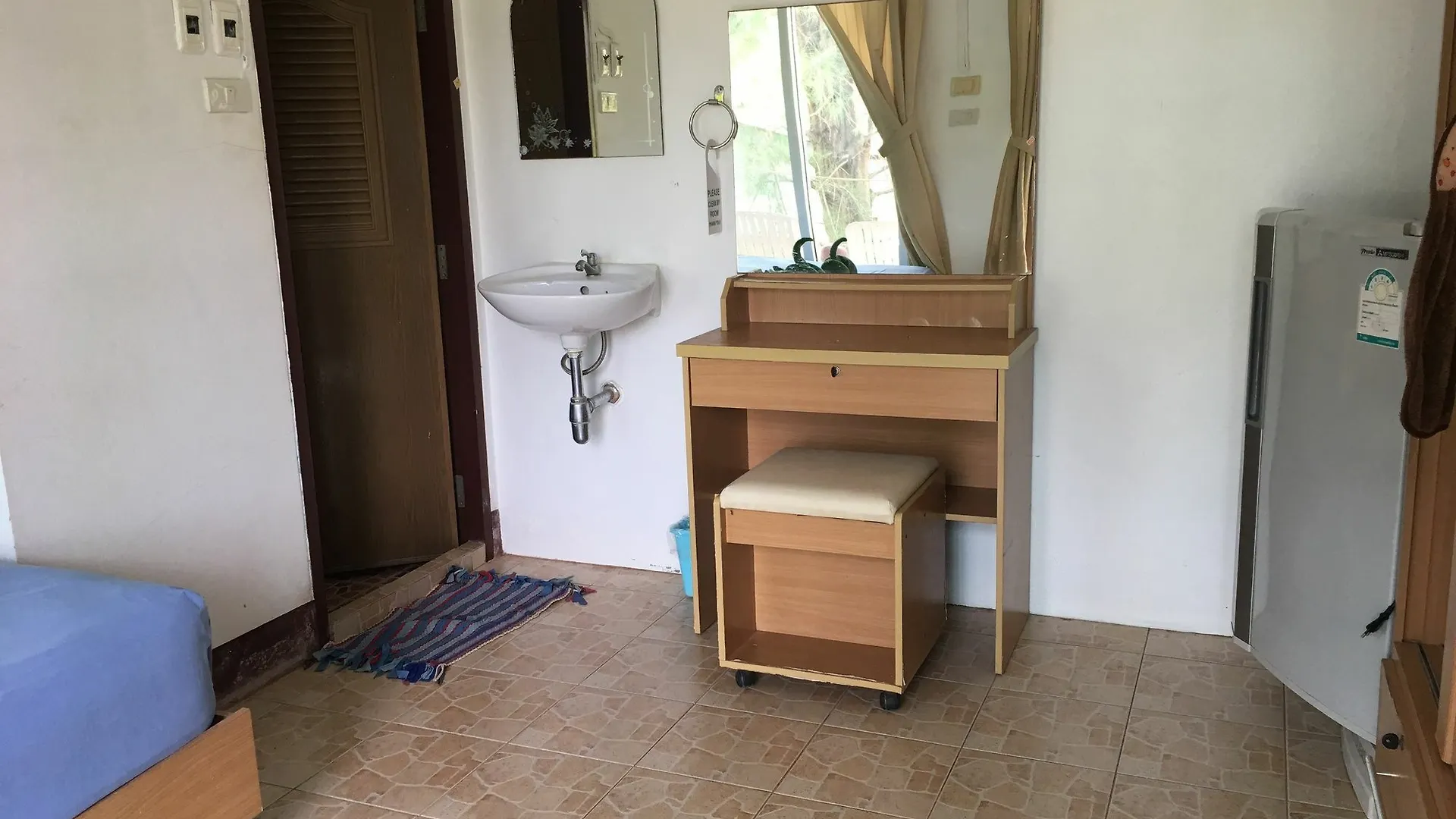 Fasia Apartment Ko Lanta 2*,  Thaiföld